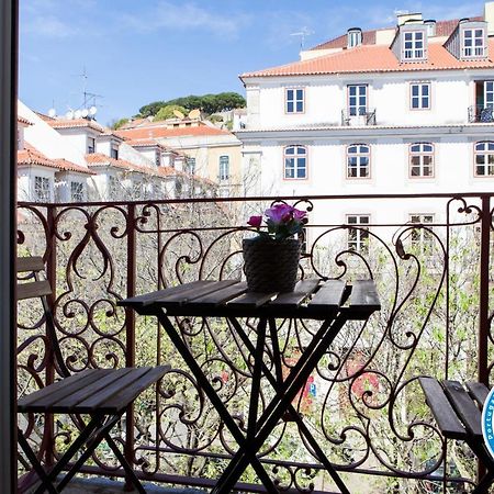 Apartamento Alfama Sophisticate Flat With Balconies 2Bedrs 2Baths & Ac In 19Th Century Building Historic Center Lisboa Exterior foto